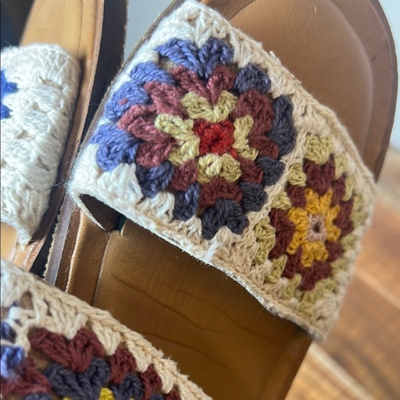 Free People Crocheted Boho Sandals with Sunburst Design, Size 40 (9-9.5) - Picture 10 of 11